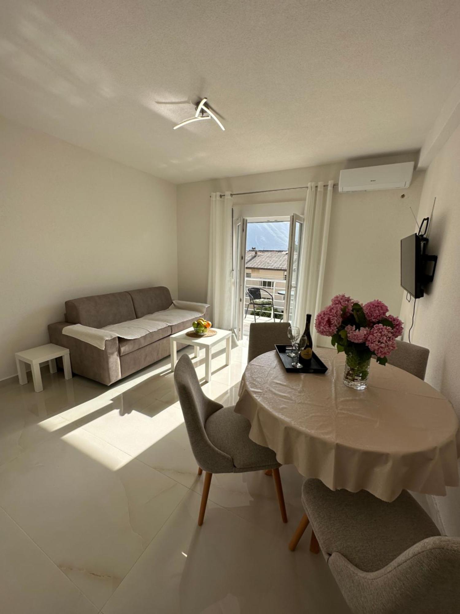 קוטור Sunny Apartment מראה חיצוני תמונה